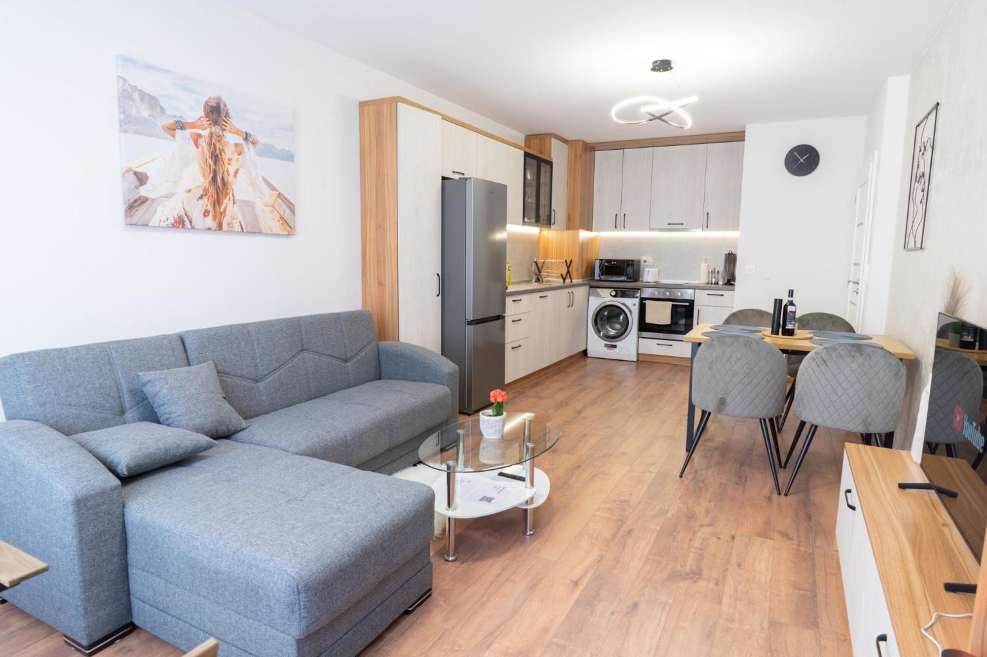 New Modern & Cozy Apartment With Free Private Parking And Ev Charging Station Varna Exterior photo